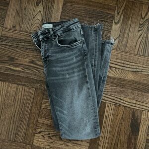 Zara Gray Ankle Cropped Jeans